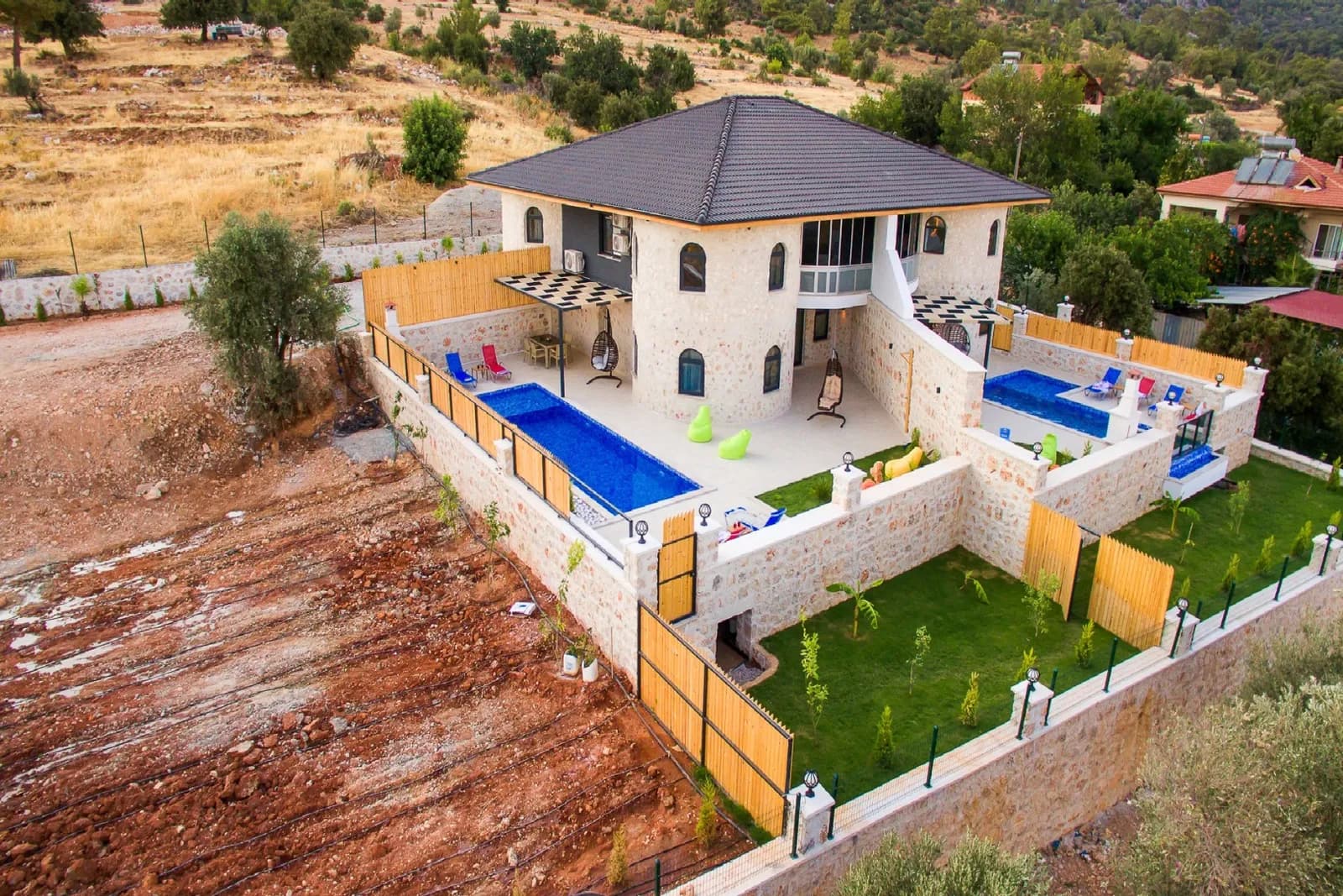 Villa Sandak 2, Seydikemer — muhafazakâr villa