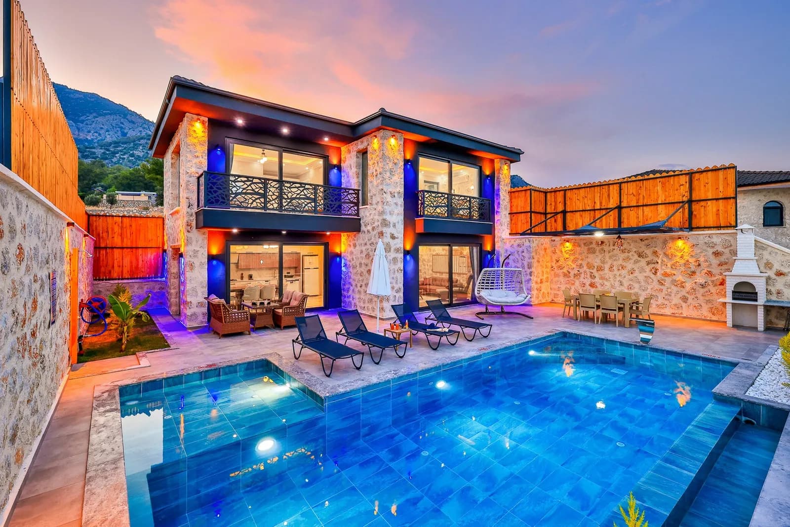 Villa Sandak 3, Seydikemer — muhafazakâr villa