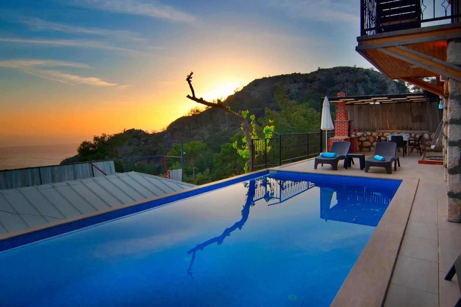 Villa Saten, Kaş — muhafazakâr villa