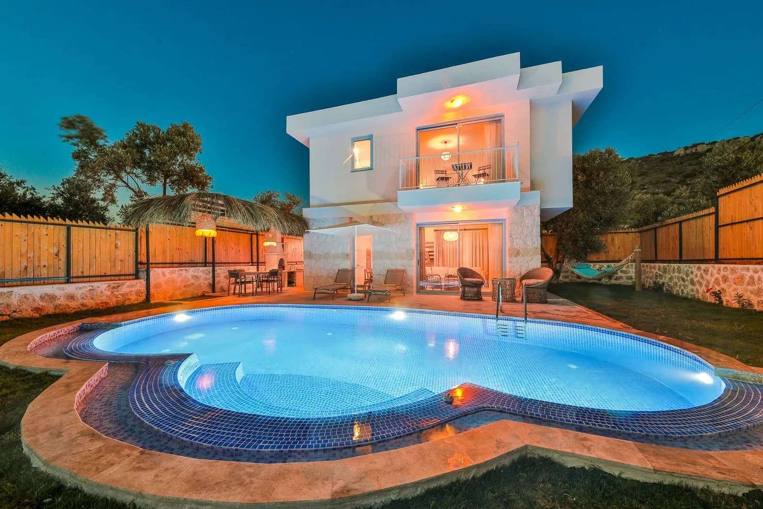 Villa Selene Balayı, Kaş — muhafazakâr villa