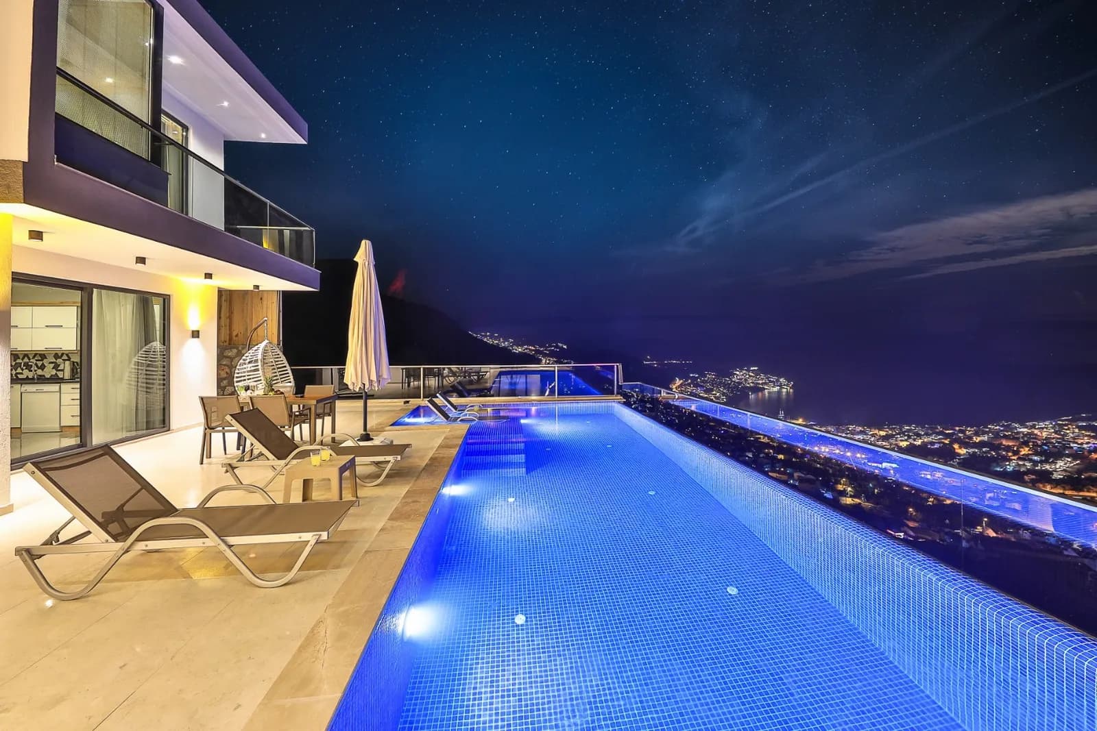 Villa Sidre, Kaş — muhafazakâr villa
