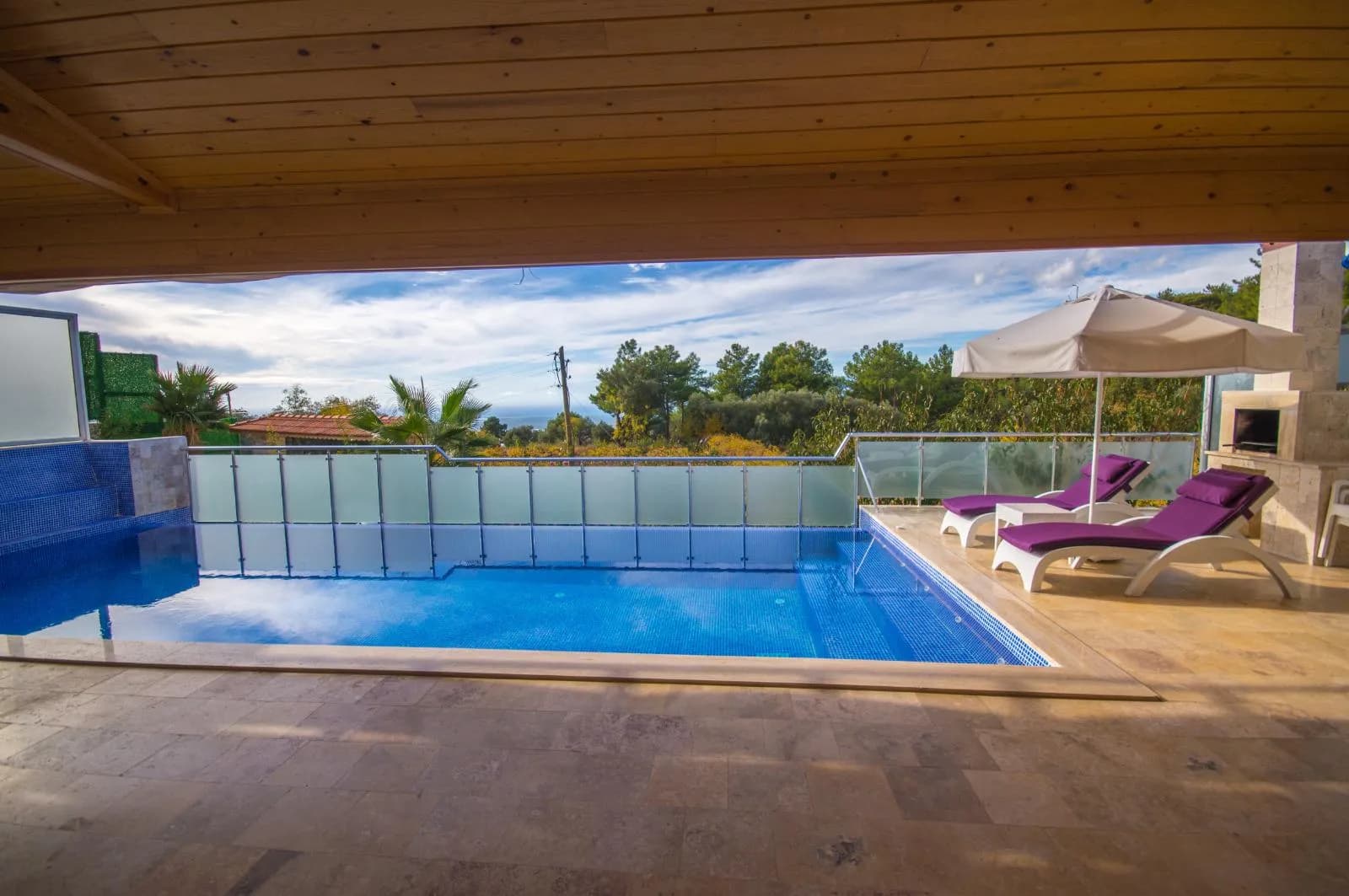 Villa Şirin, Kaş — muhafazakâr villa