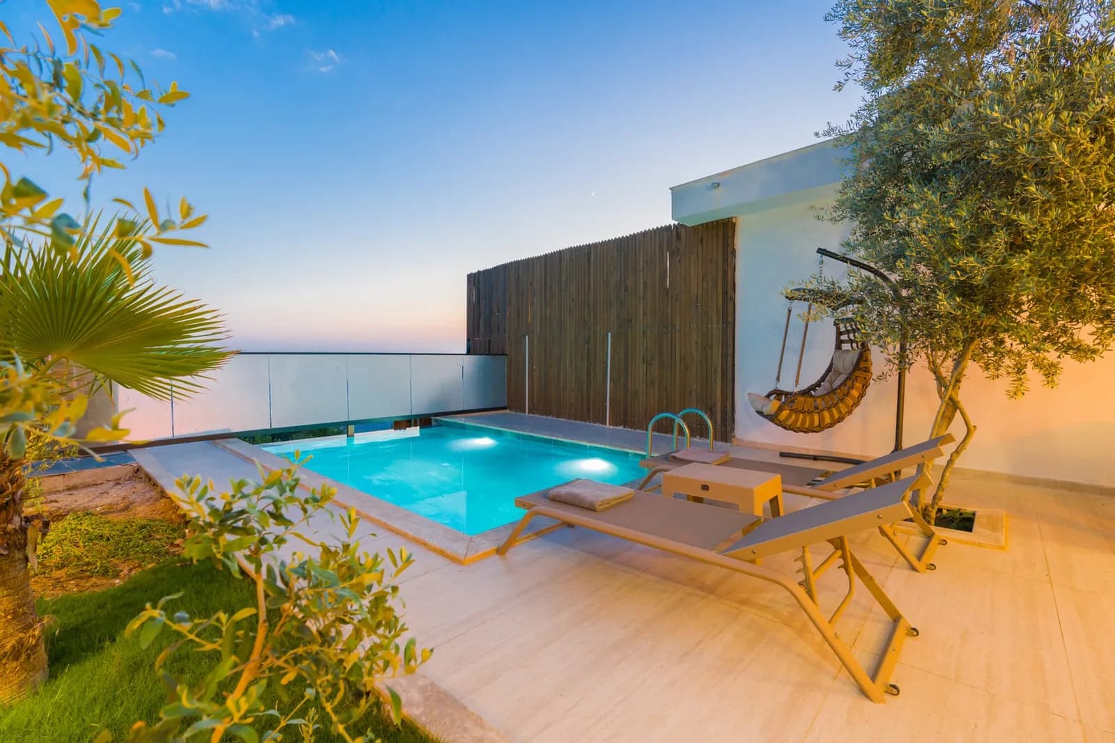 Villa Sis Aşk, Kaş — muhafazakâr villa