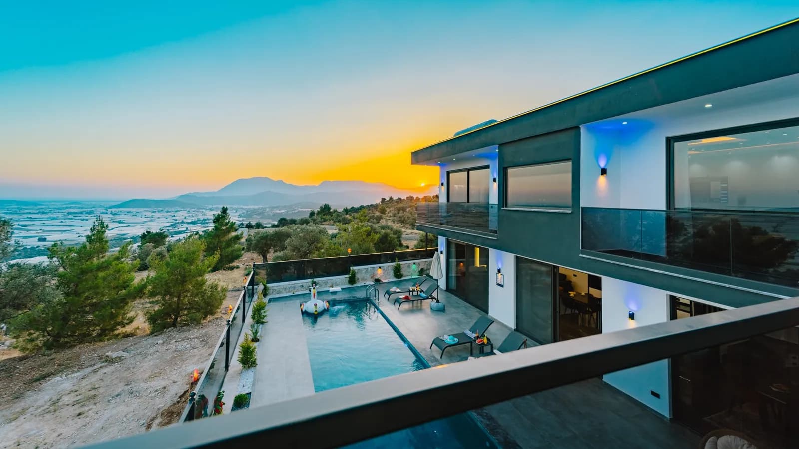 Villa Sumaro, Kaş — muhafazakâr villa