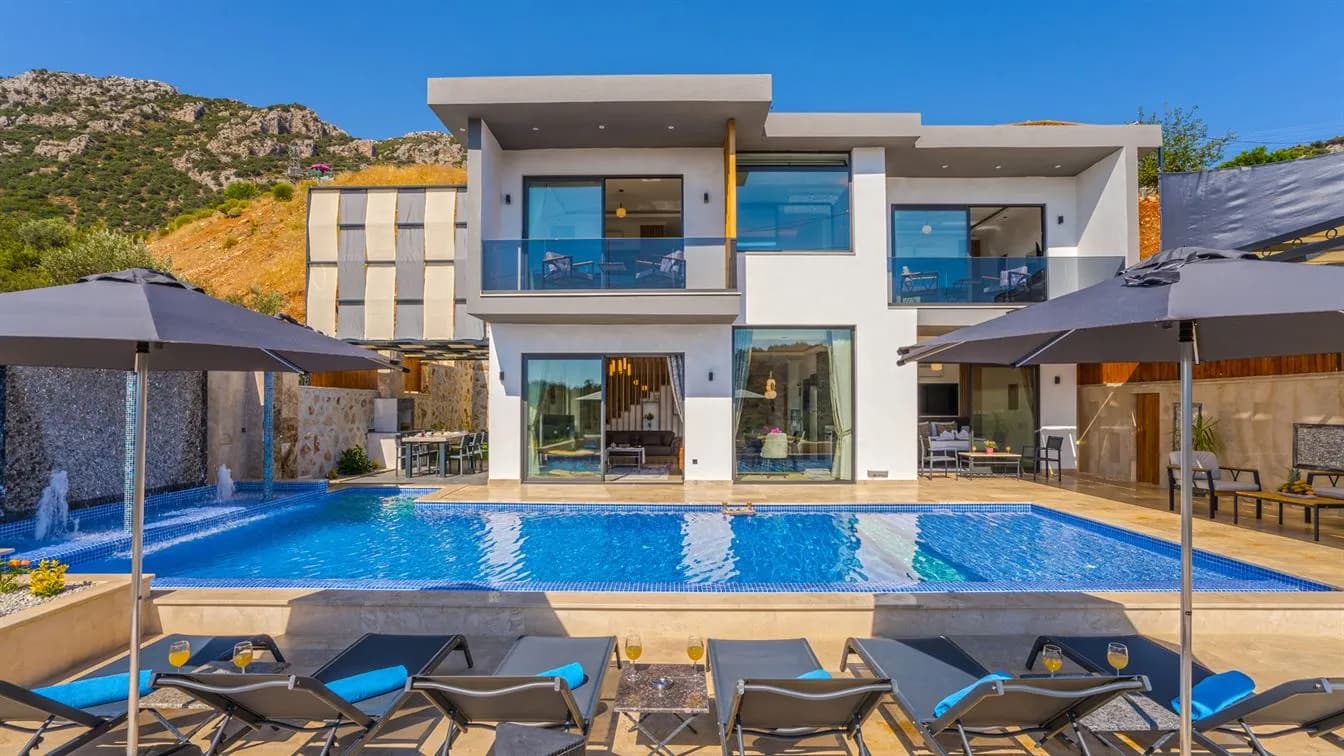 Villa Tilya, Kaş — muhafazakâr villa