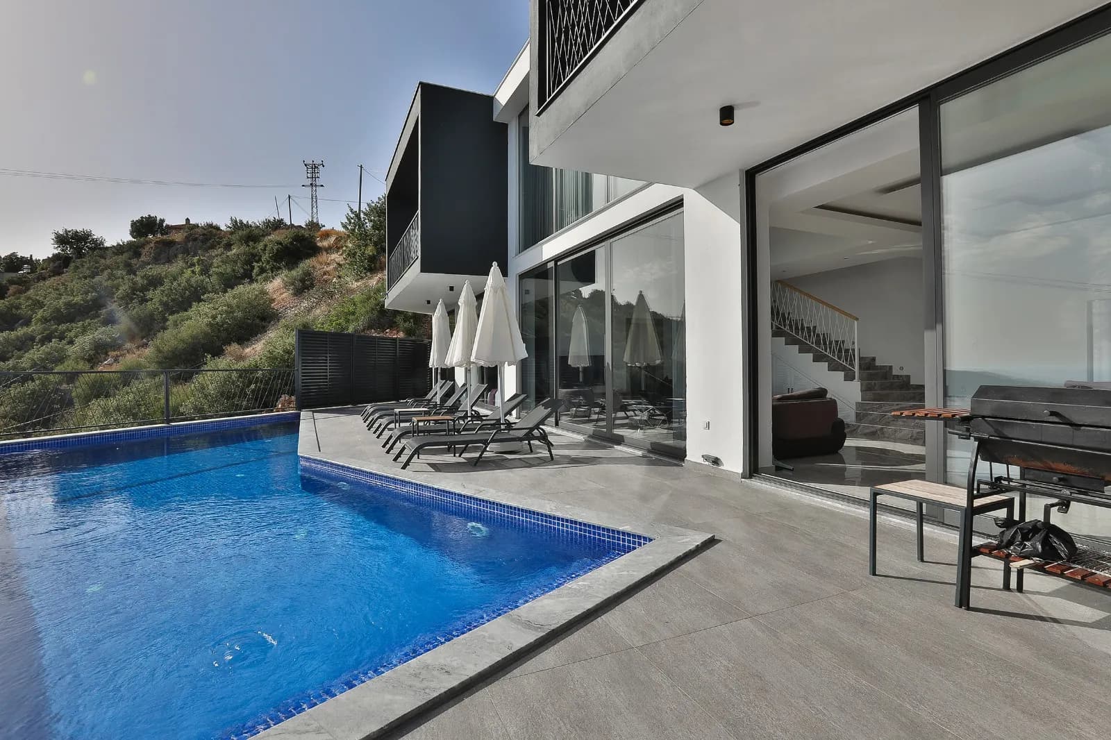 Villa Trio, Kaş — muhafazakâr villa