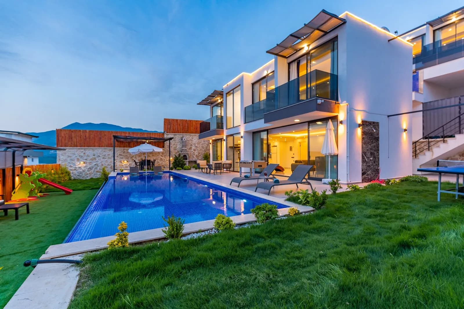 Villa Uçar 2, Kaş — muhafazakâr villa