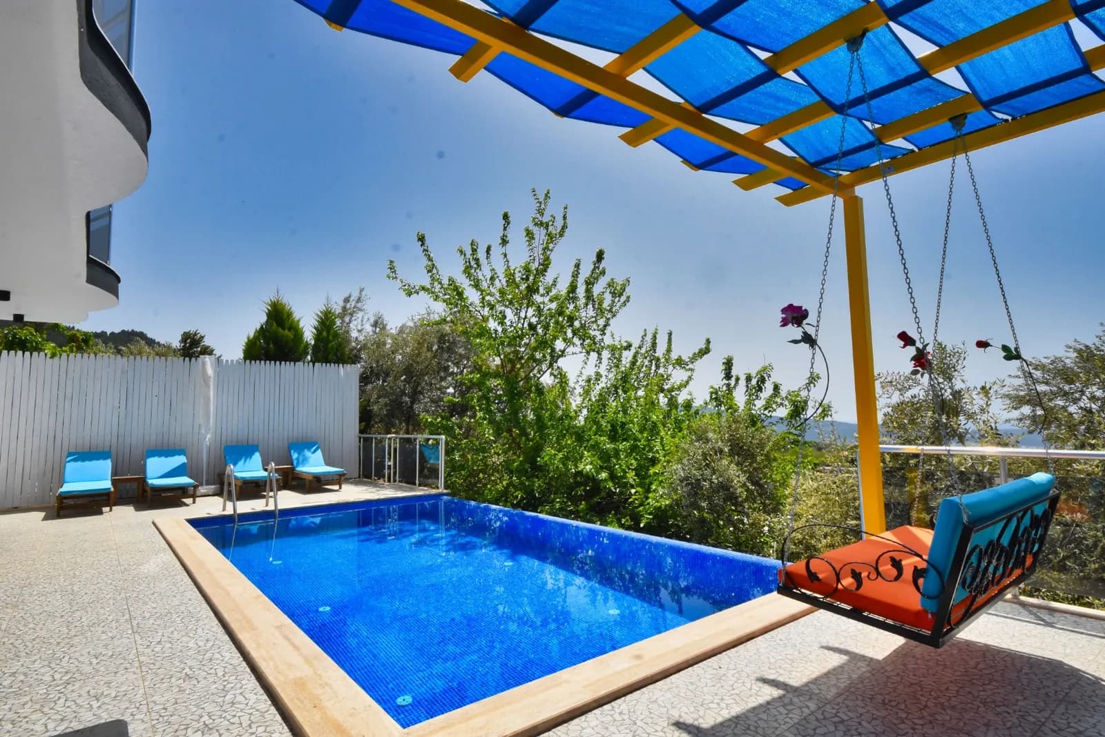 Villa Utku House, Kaş — muhafazakâr villa