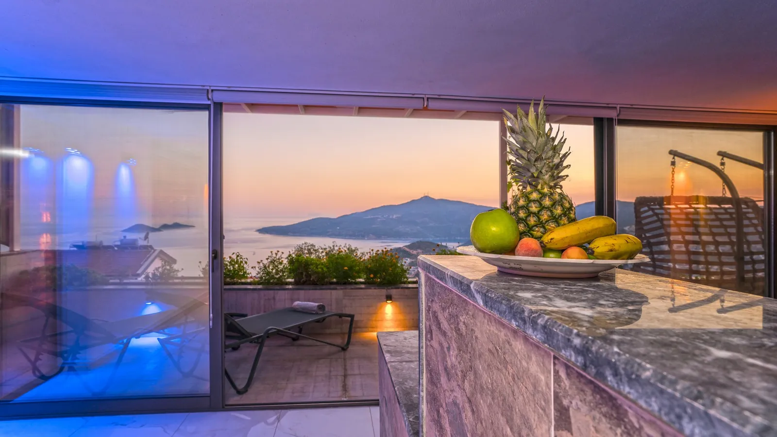 Villa Vinkam, Kaş — muhafazakâr villa