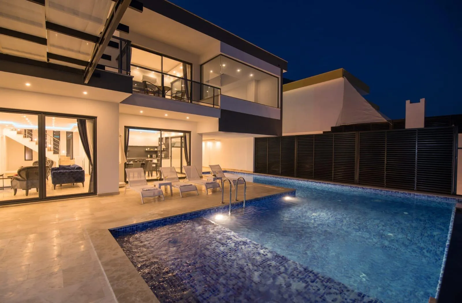 Villa Yağmur Kördere, Kaş — muhafazakâr villa