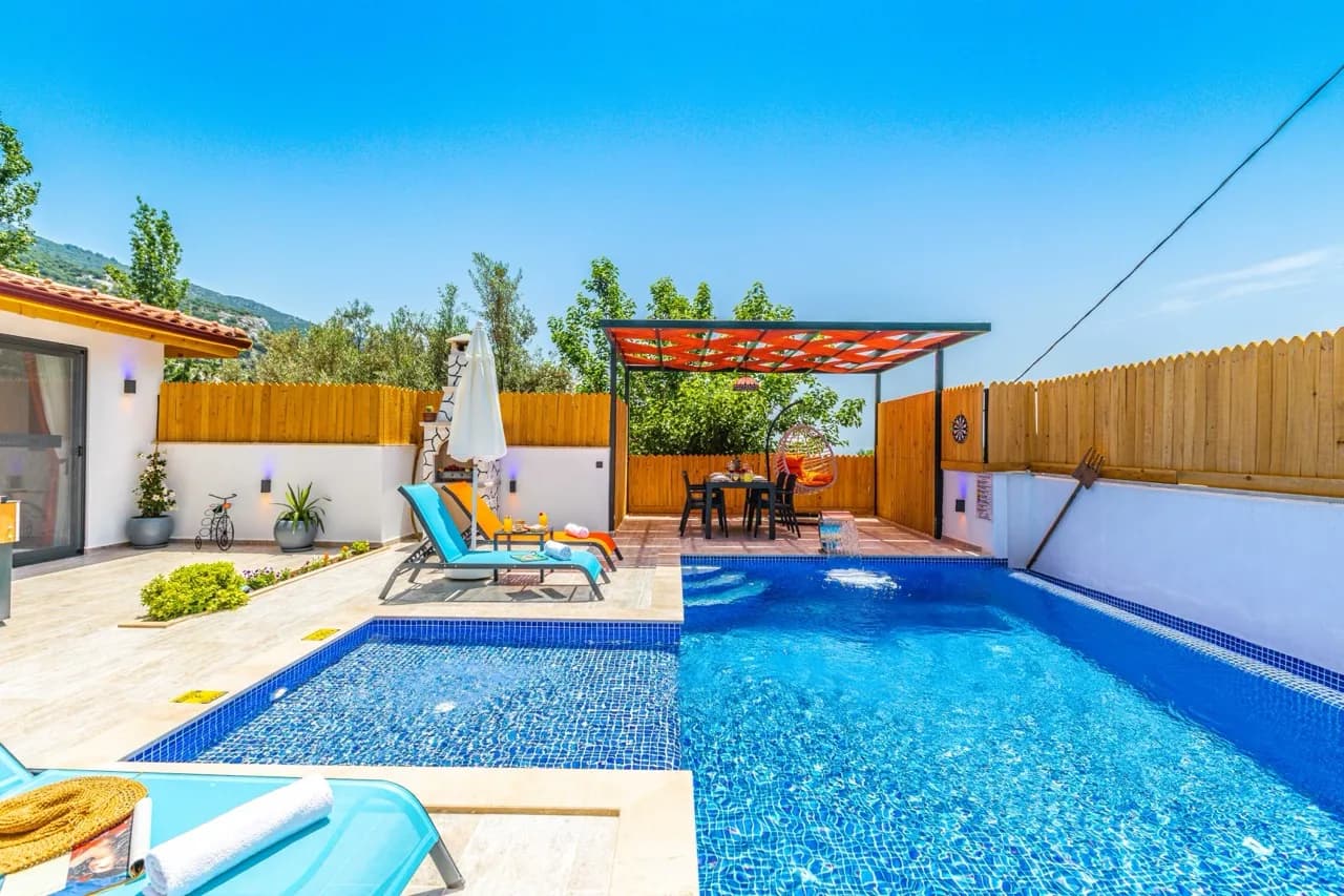 Villa Zeon, Kaş — muhafazakâr villa