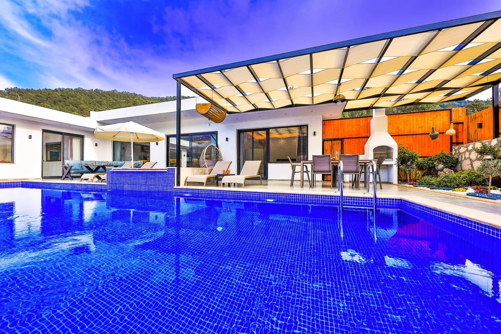 Villa Zeytin Sarıbelen, Kaş — muhafazakâr villa