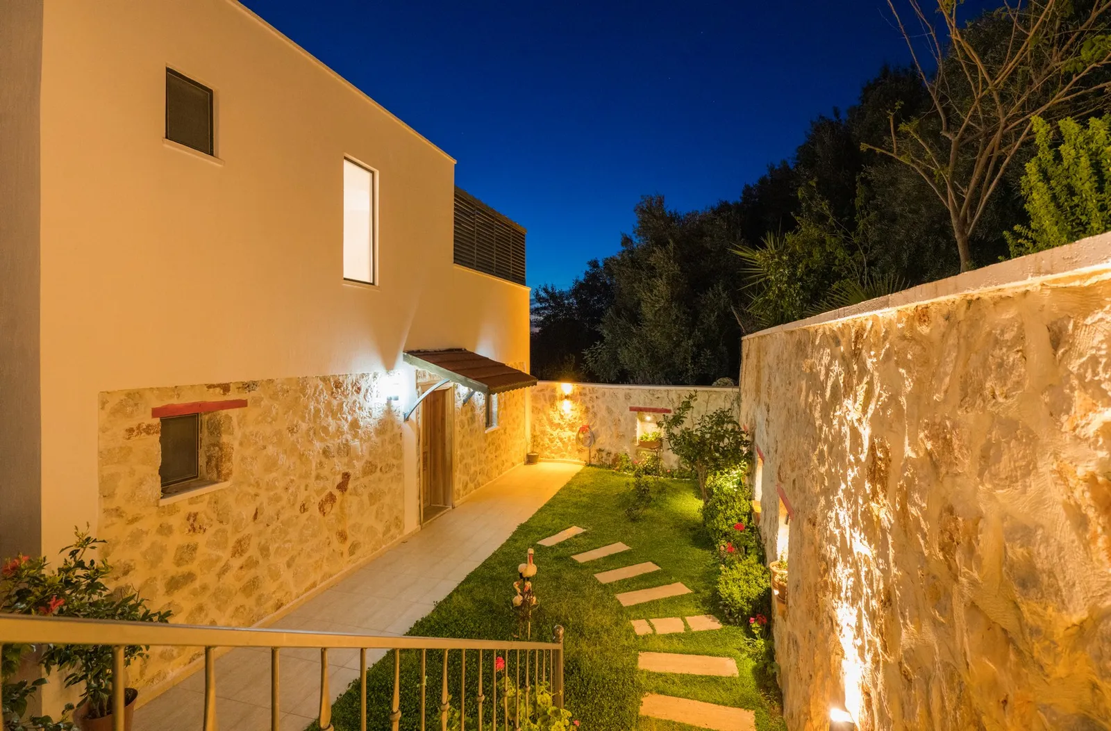 villa-kiraz-evi-kas-2