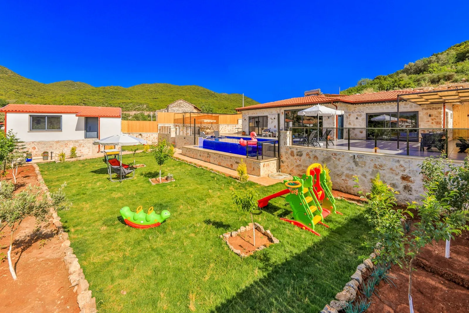 villa-konak-isinda-kas-3