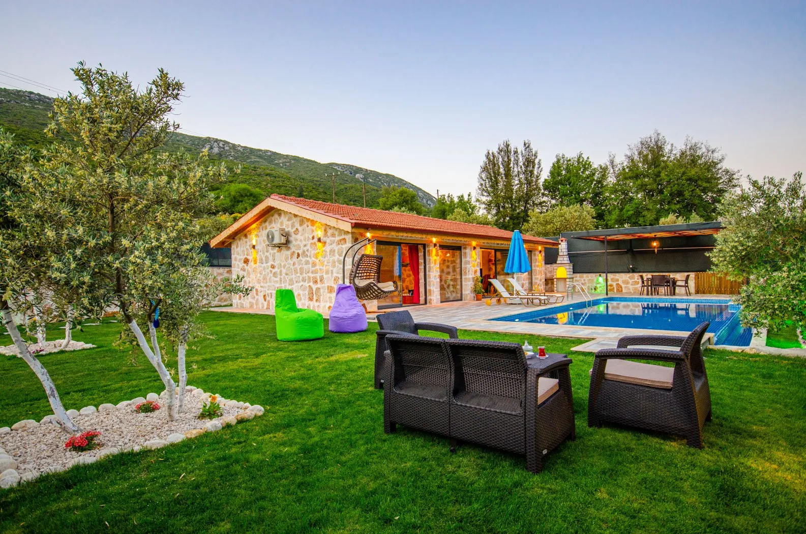 villa-nefes-saribelen-kas-37