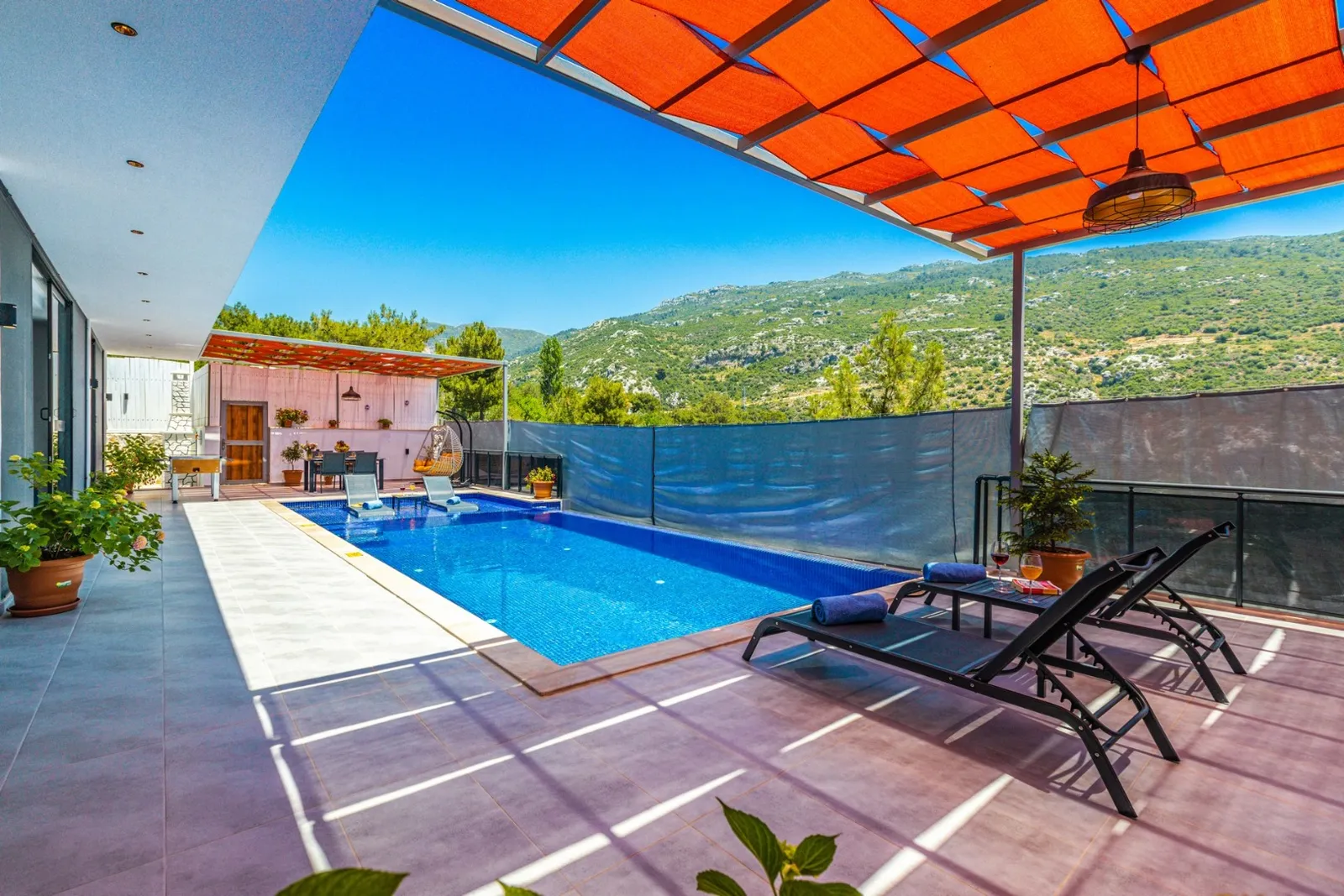 villa-neon-kas-24